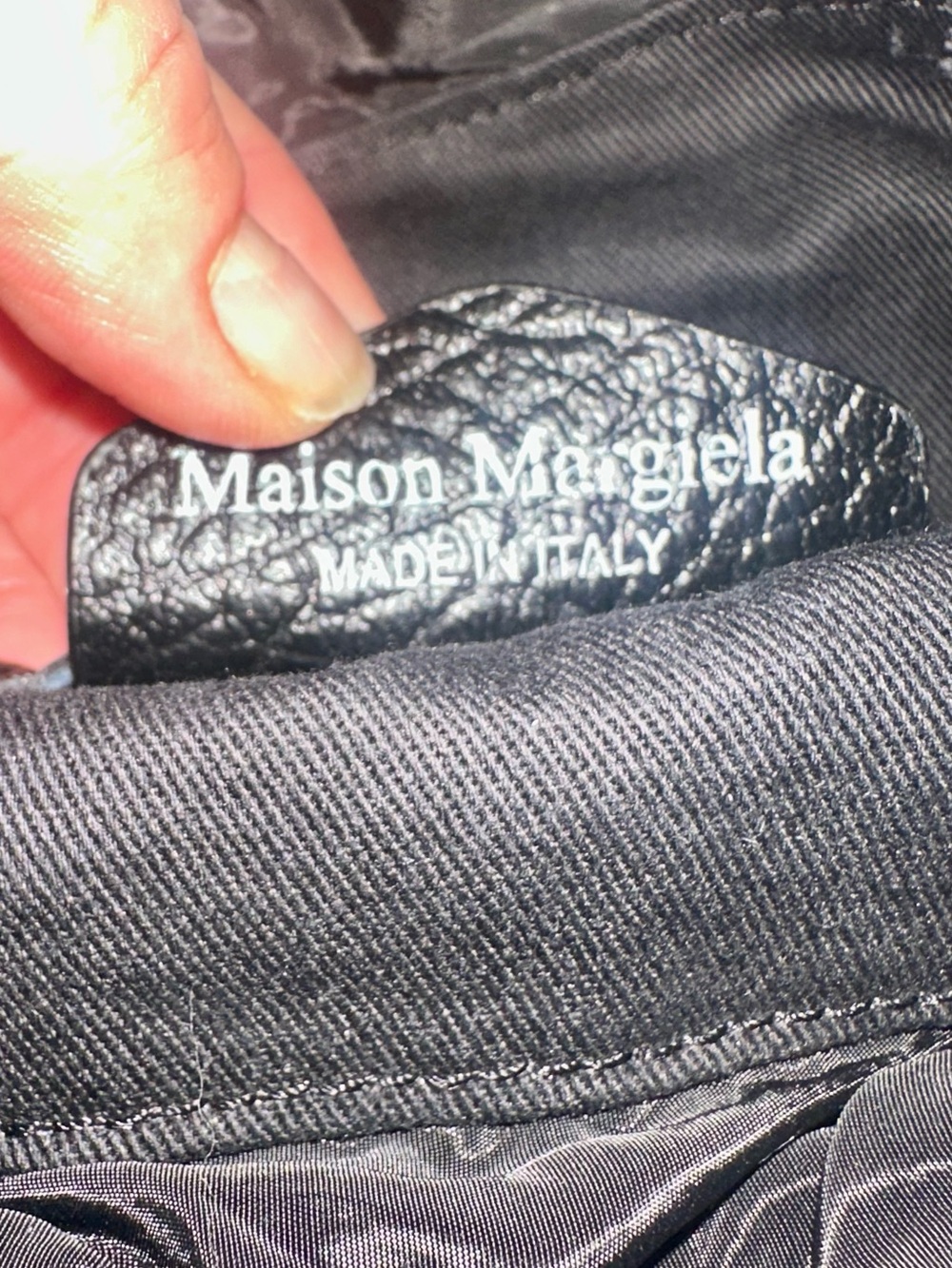 Maison Martin Margiela Black Pebbled Leather Mini Bucket Bag with Silver Chain - Picture 3 of 7